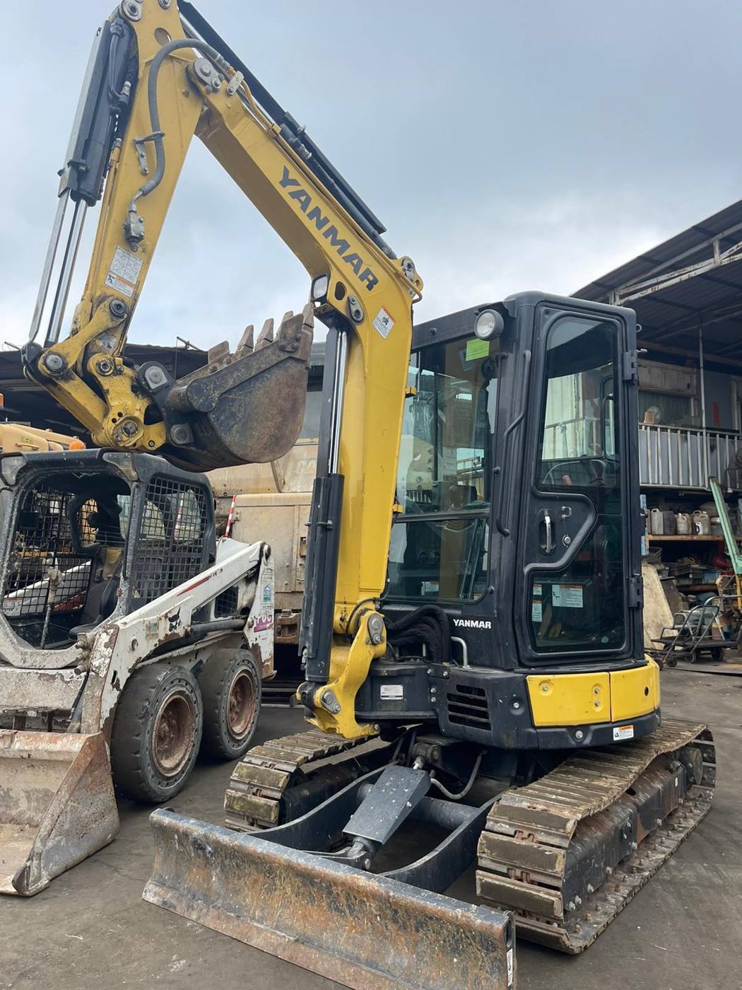 Mini excavator ViO30